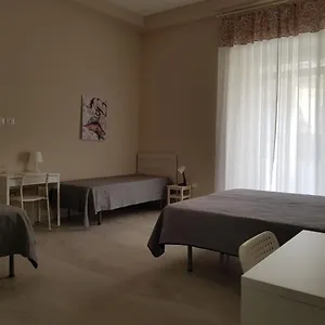la-sapienza.hotels-amalfi.com/