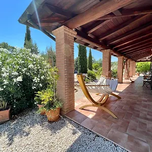 casale-terre-rosse.it-tuscanyhotel.com/